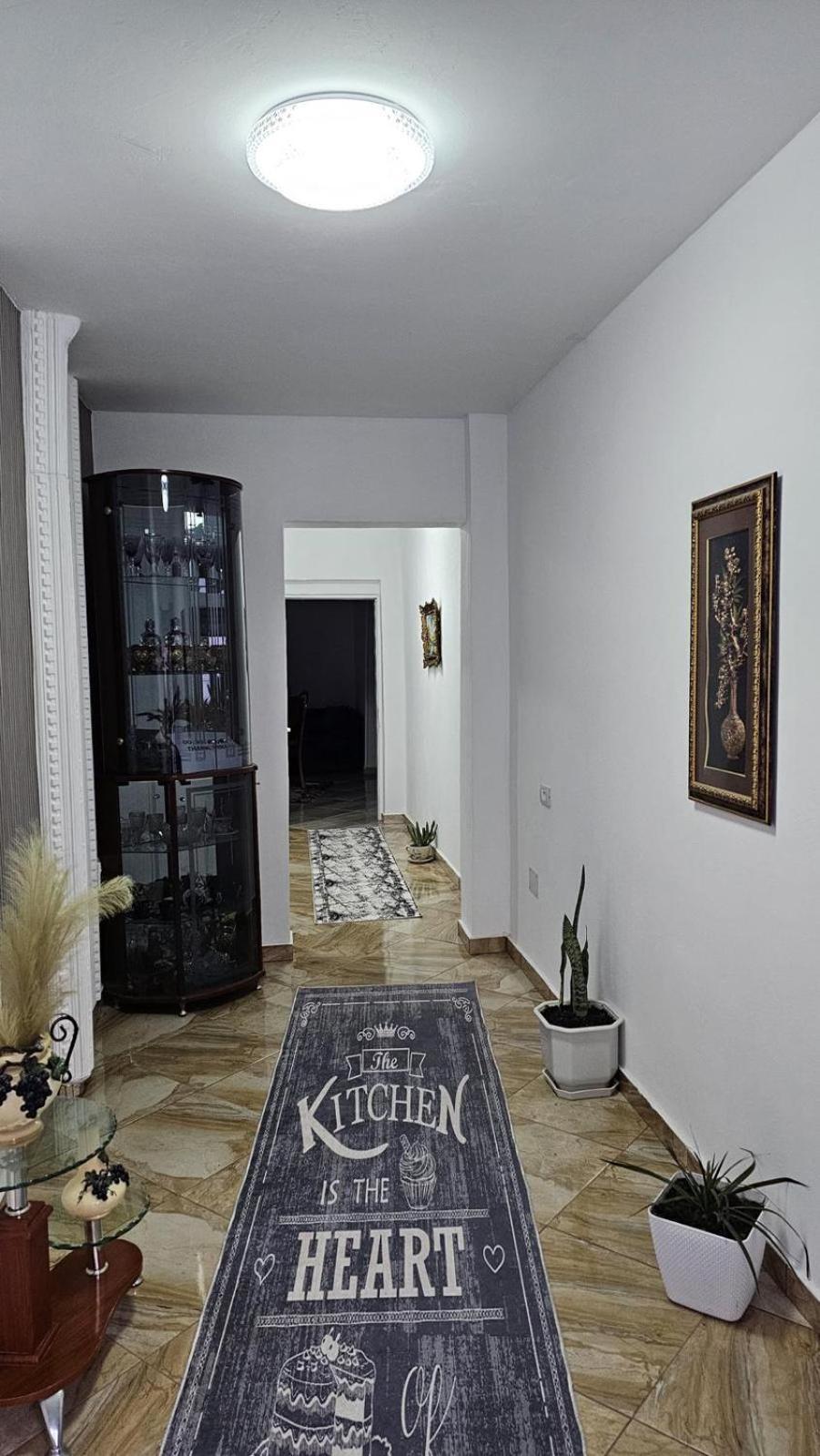 Guesthouse Albi Берат Екстер'єр фото