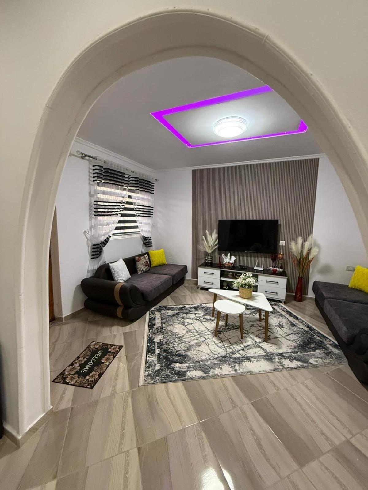 Guesthouse Albi Берат Екстер'єр фото