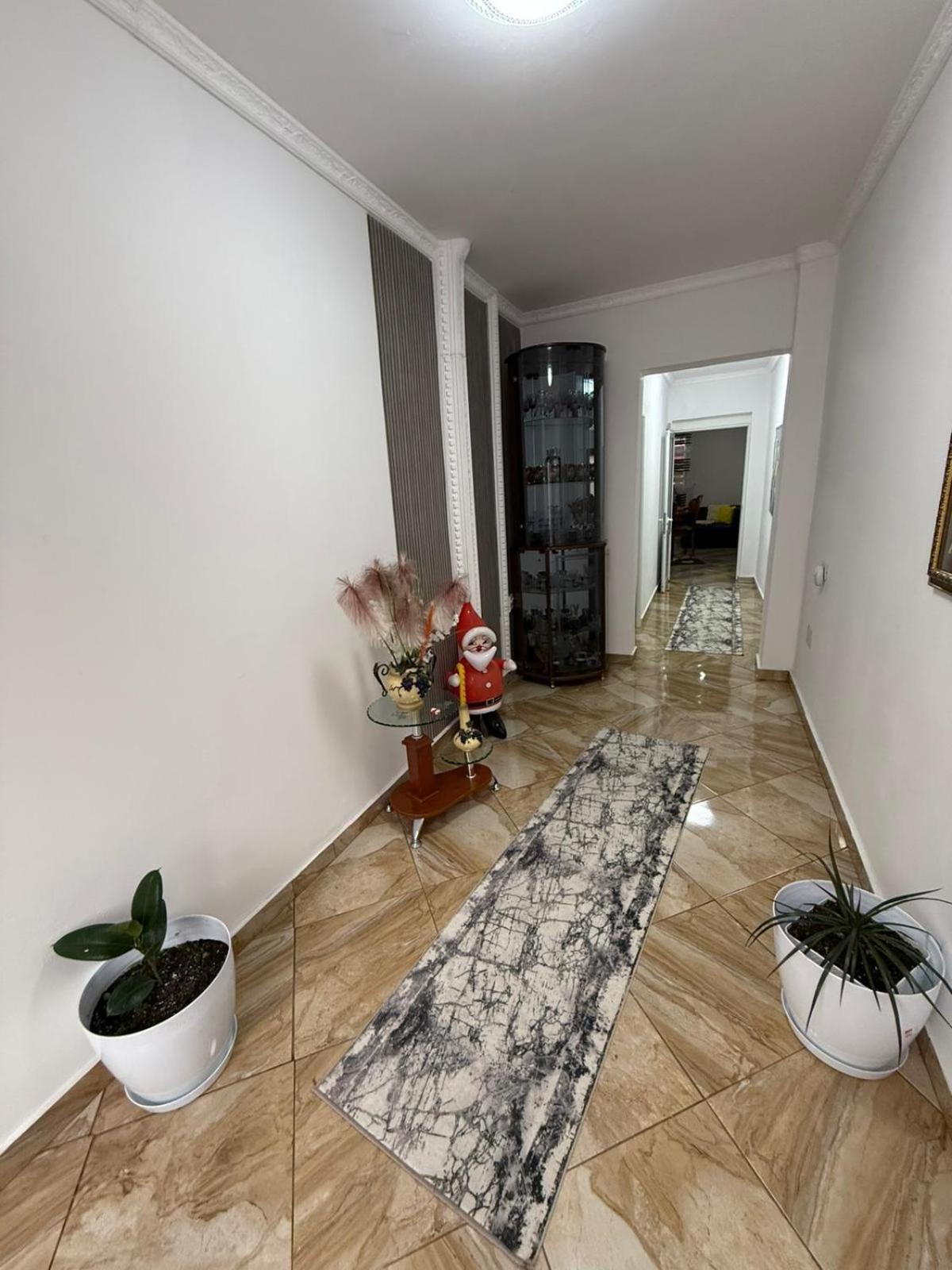 Guesthouse Albi Берат Екстер'єр фото