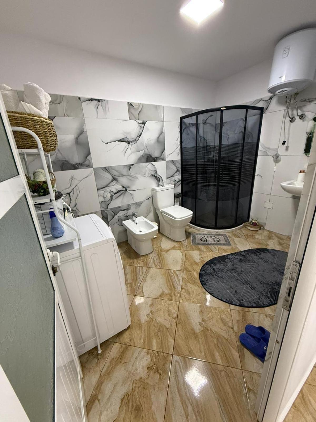 Guesthouse Albi Берат Екстер'єр фото